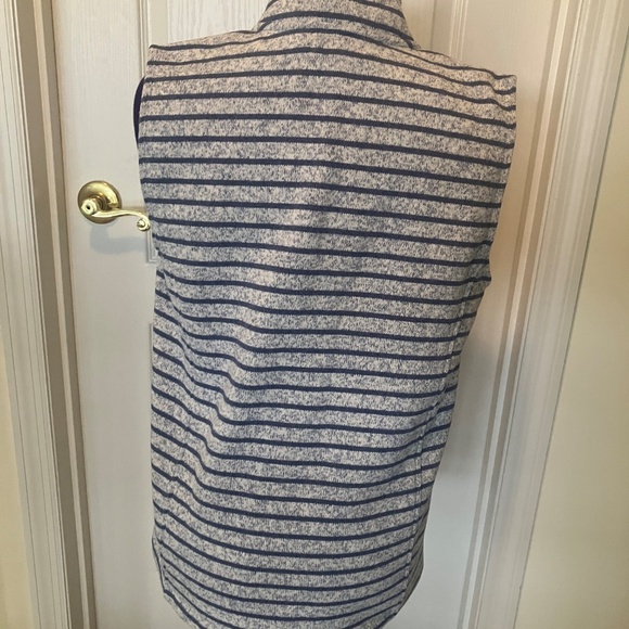 Vineyard Vines Gray with Navy Blue Stripes Vest Size M - Picture 6 of 10